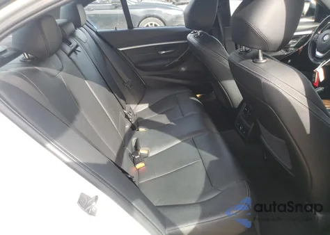 2016 BMW 328 Xi Sulev z USA, uszkodzony, nr VIN WBA8E3C54GK505127